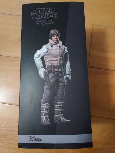 Sideshow Commander Luke Skywalker Hoth 1/6 Figure