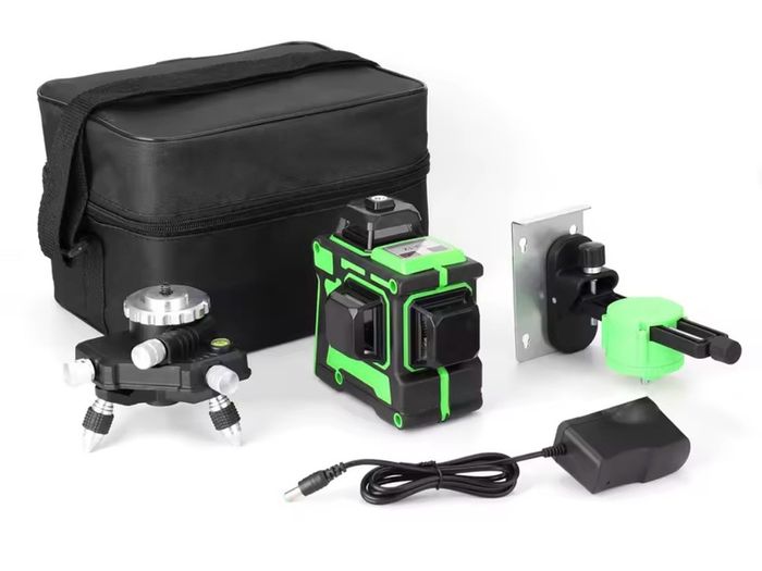 12 lines 3D laser kit + tripod 100 euro , no tripod 80 euro