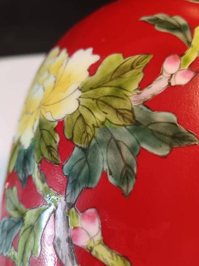 8" Pair of Shende Tang Hand painted Chinese Vintage Vases