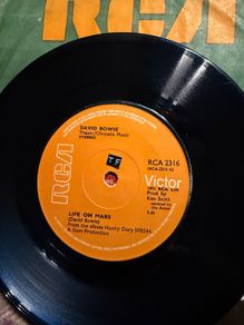 David Bowie Vinyl Single. Irish pressing
