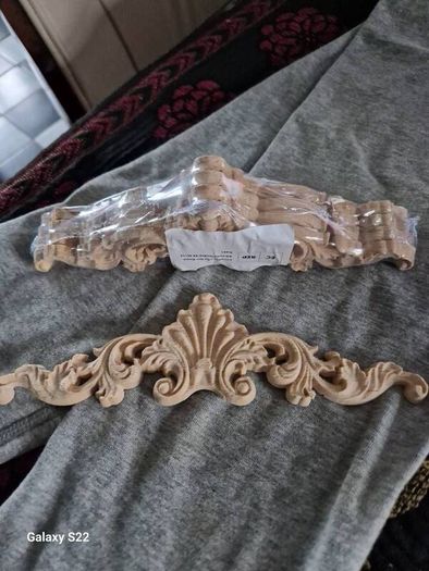 New sealed pack of Decrotive wood mouldings