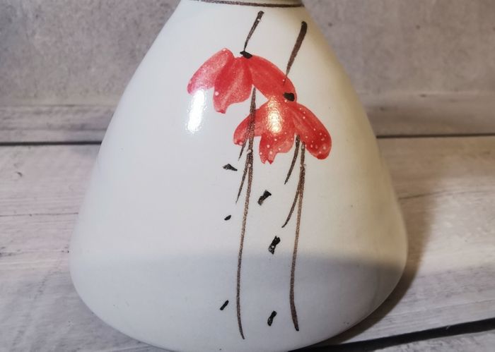 Louis Mulcahy Oil Lamp White Floral Hand Made Painted Irish Pottery With Wick