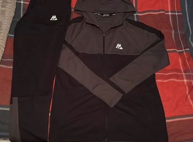 Montirex tracksuit