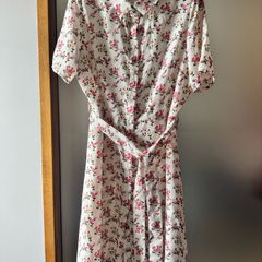 Flower print dress with waist strap size S
