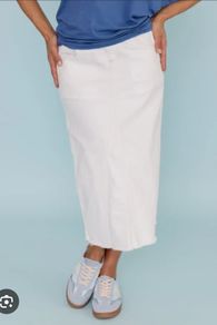 Brand new Gallery  midi skirt
