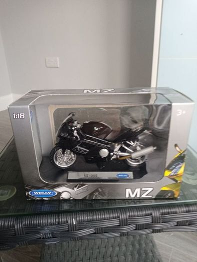 Welly MZ 1000s