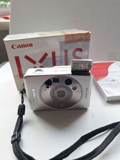 Canon IXUS Z50 APS film camera