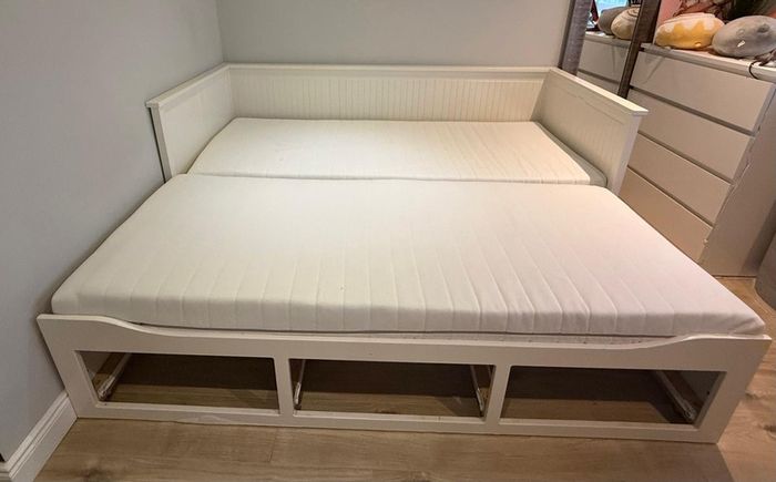 Hemnes drawer bed Ikea