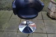 Hairdressing chair