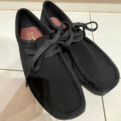 womens shoes Clarks WALLABEE BLACK SUEDE size 5 brand new