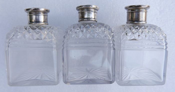 Victorian Sterling Silver Birmingham, Chester Hallmarked Antique Silver Lidded Cut Glass Dressing Table Set of Scent Bottles and Trinket Box