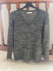Abercrombie & Fitch V-neck sweater