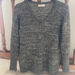 Abercrombie & Fitch V-neck sweater