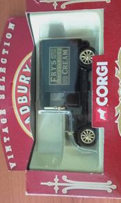 Corgi Vintage Selection Frys Chocolate Cream van