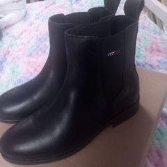 tommy hilfiger boots