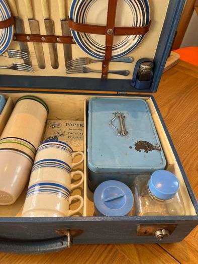 1950s Sirram England Picnic Set