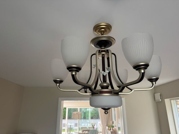 Chandelier calling light