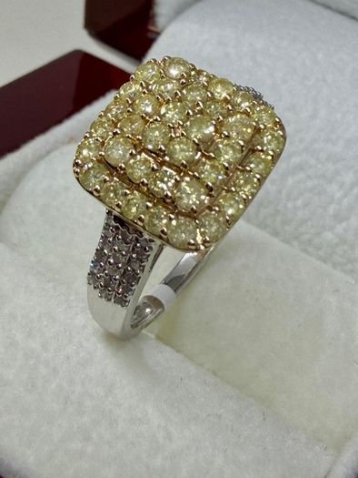Gold SGL Certified - Natural Yellow Diamond & White Diamond Ring in 9K Yellow & White Gold 1.00 Ct.