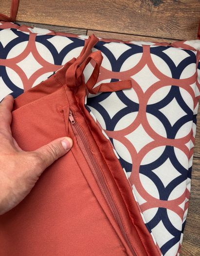 2 Pillow Chair Pad