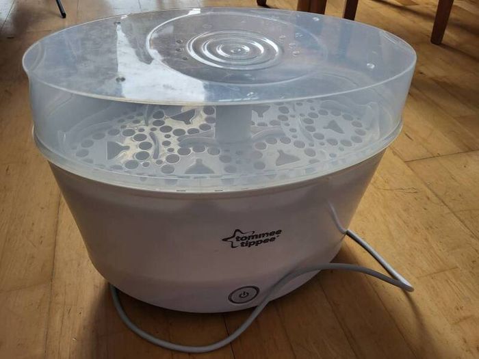 Tommee Tippee Electric Steam Steriliser 650 Watt