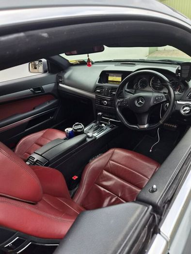Mercedes-Benz E-Class 2010