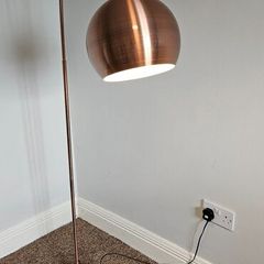 Floor lamp
