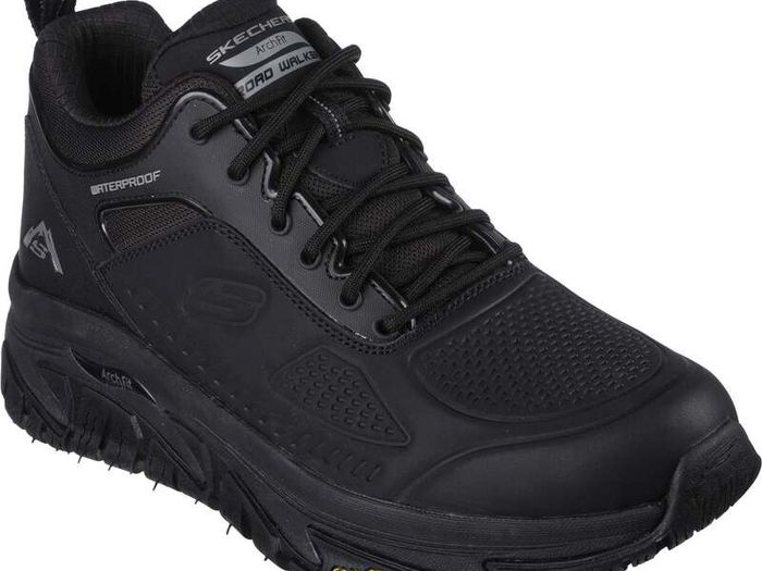 Brand New Skechers Arch Fit Road Walkers, Men's Size 10 (EU 45) Water Proof / Air Cooled