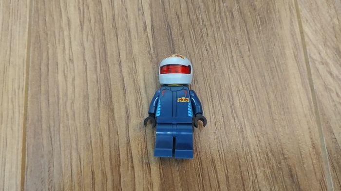 Lego F1 Driver