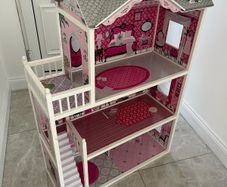 kids Doll House