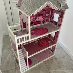 kids Doll House