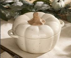 Halloween Pumpkin Casserole Dish NEW