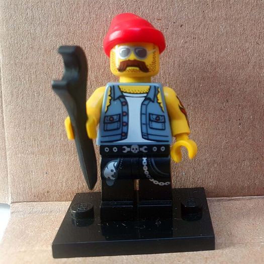 Lego CMF Series 10 COL010-016: Motorcycle Mechanic (2013) Price Includes P&P