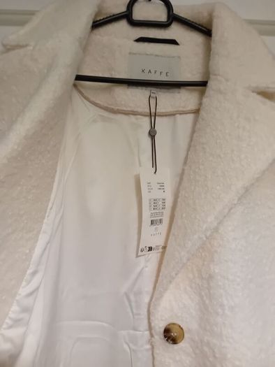 Danish brand Kaffe - Teddy Coat - Warm off white colour - Size DK 40 UK 12 - BNWT RRP 150