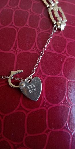 9ct gold gate-style link bracelet