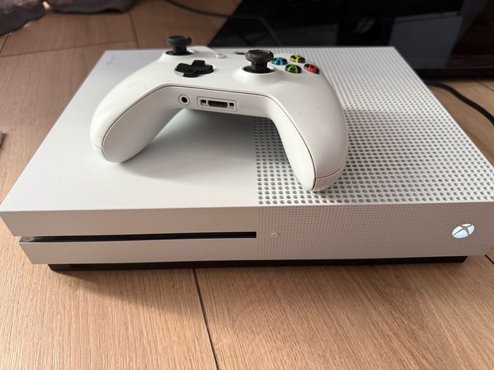Xbox One S