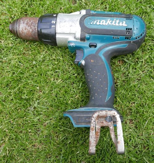 Makita 4 Piece 18v Power Tool Kit (everything works fine)