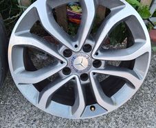 Mercedes w205 C350e alloy wheel