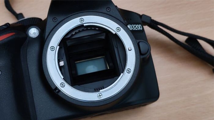 Nikon D3200 near mint only 2K shots