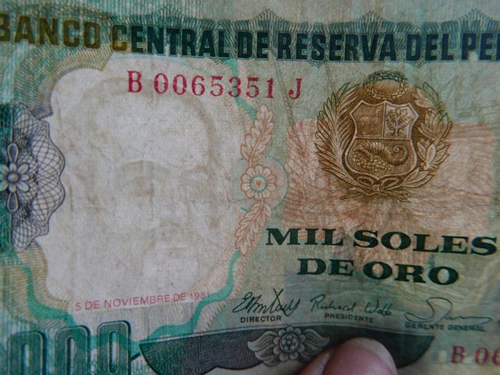 Variety of 10 Different Foreign Banknotes most of Peru