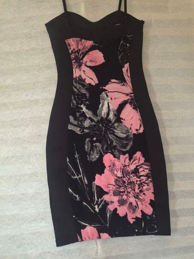 Black and pink floral bodycon dress  QUIZ