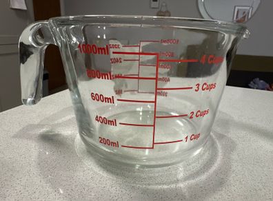 glass measuring cup
