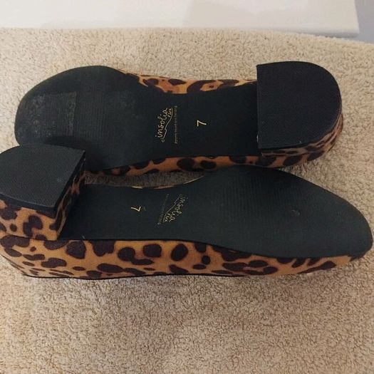 Ladies shoes