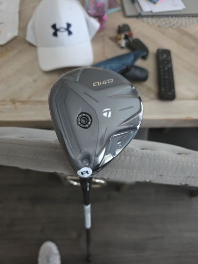 Taylormade 5 qi4d wood LH