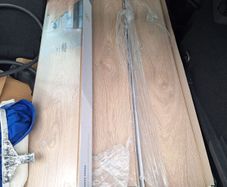 Laminate flooring oak