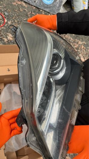 toyota yaris headlamp