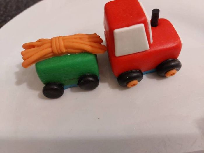Tractor Scarecrow Barn with Animals Cake Decorations
