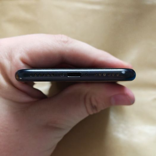Apple iPhone 7 - 32GB - Black - Taptic Engine Fault - Activation Locked (For Parts / Repair)