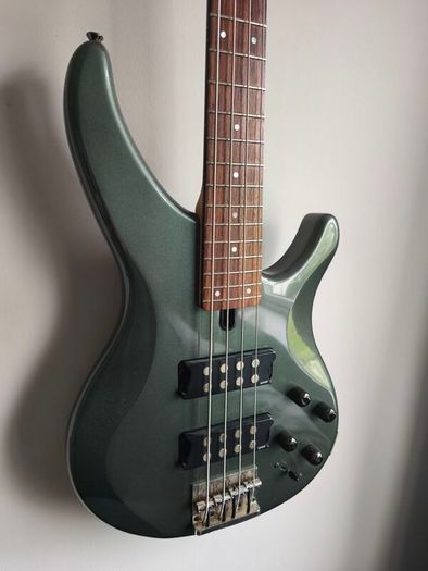 Yamaha Trbx304