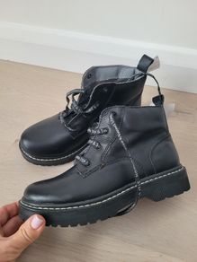 Girls black real leather boots. Size 34EUR/ 2UK. New