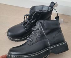 Girls black real leather boots. Size 34EUR/ 2UK. New